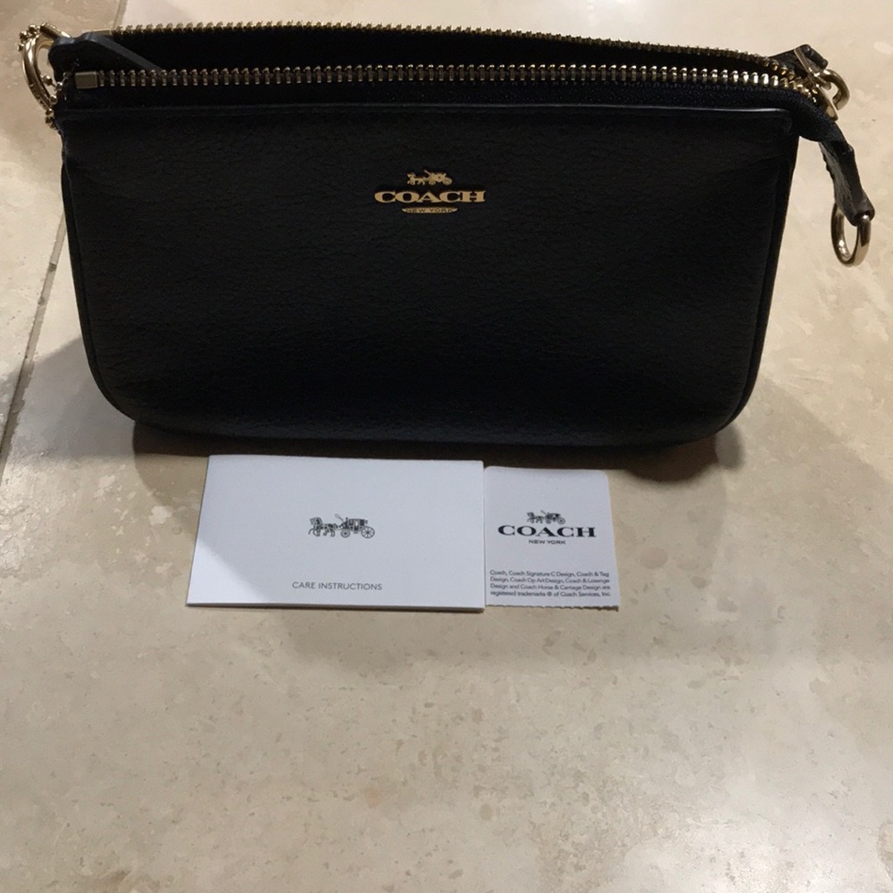 Coach Purse - Picture 5 of 14